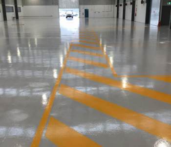 Plain-Coat-System-EPO100T-N43-Pipeline-Grey-with-Line-Marking-min